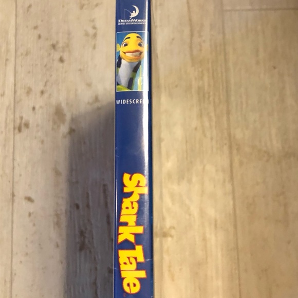 “Shark Tale” New Animated DVD - Widescreen - Picture 8 of 13